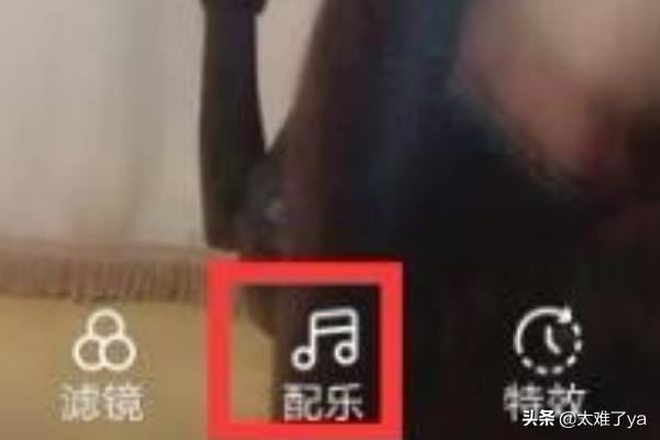 快手怎么能把別人那里保存的視頻自己配音？